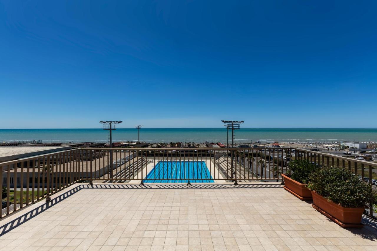 Appartamento Polo Natatorio Lido di Ostia Dış mekan fotoğraf